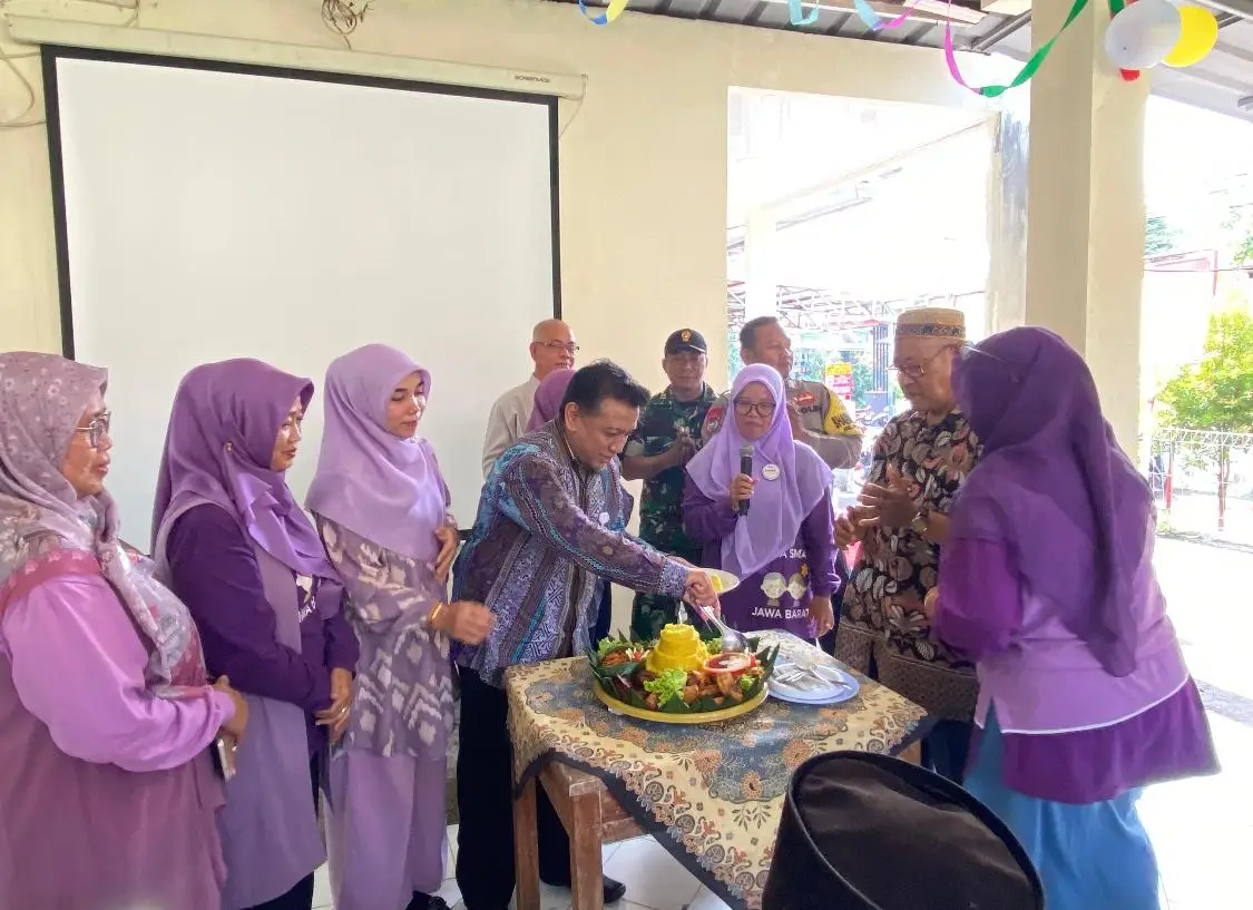 Pondok Jaya Gelar Sekolah Lansia