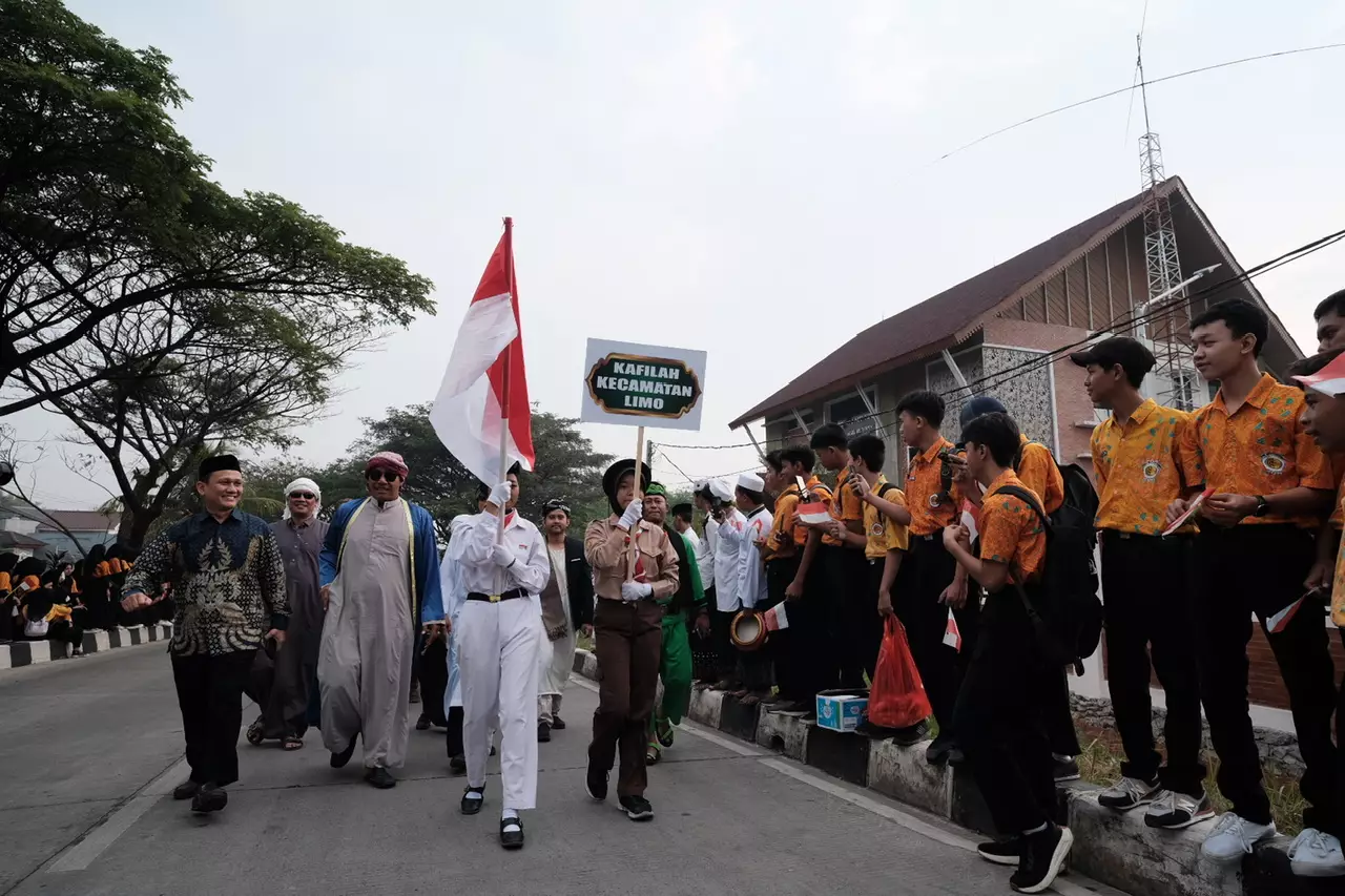 Ribuan Peserta Ramaikan Pawai Taaruf MTQ XXIII Kota Depok