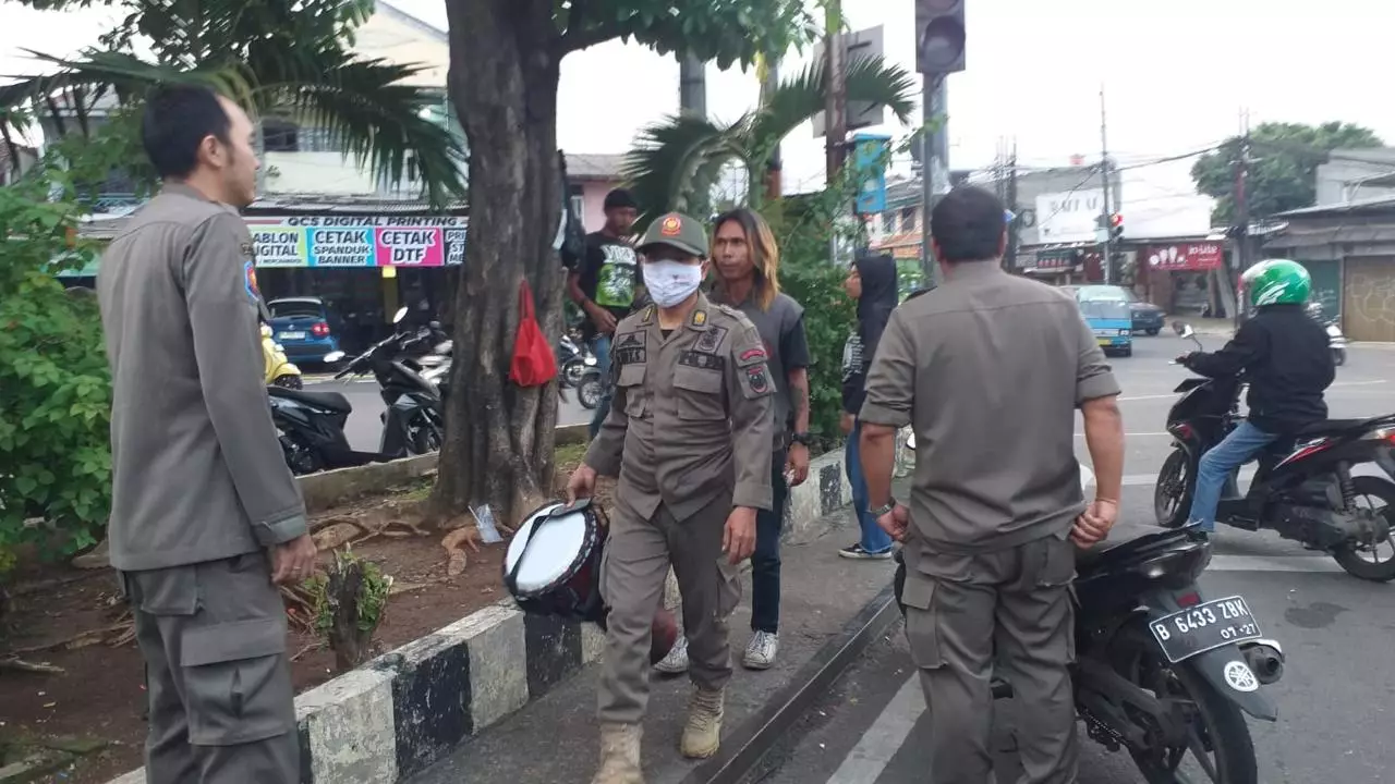 Satpol PP Depok Jaring 7 PPKS Saat Patroli Khusus