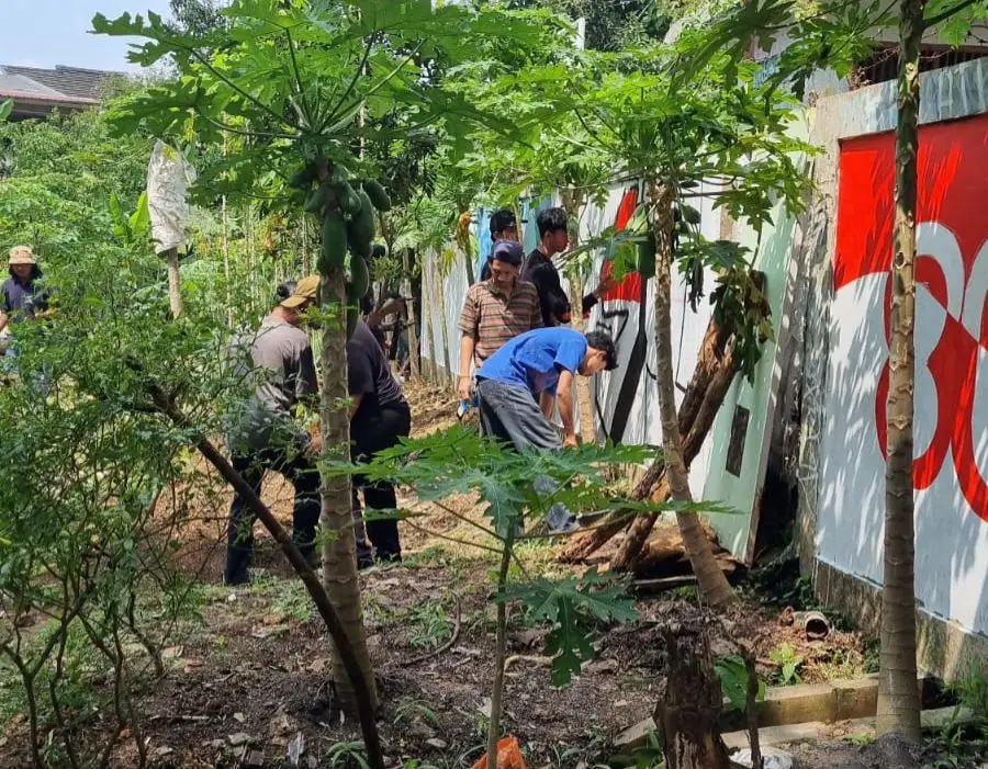 Mural Pemuda Dumek Warnai Kampung Caraka di HUT ke-80 RI