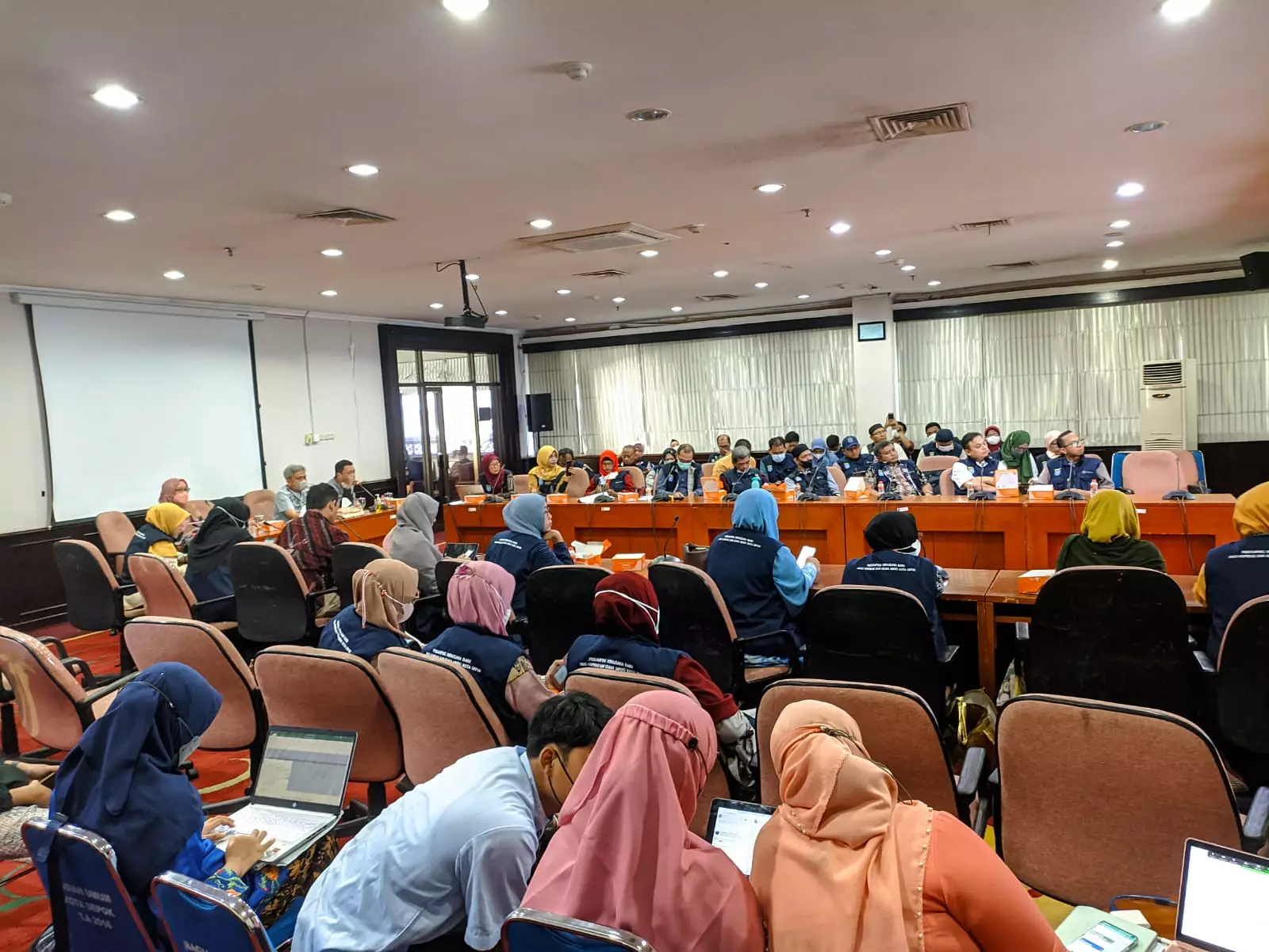 Sosialisasikan Aplikasi D'Kerens, DKUM Bantu Pelaku UMKM Kembangkan Usahanya