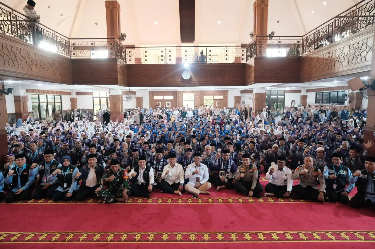 Pelepasan Ratusan Jamaah Calhaj Kloter Pertama Kota Depok