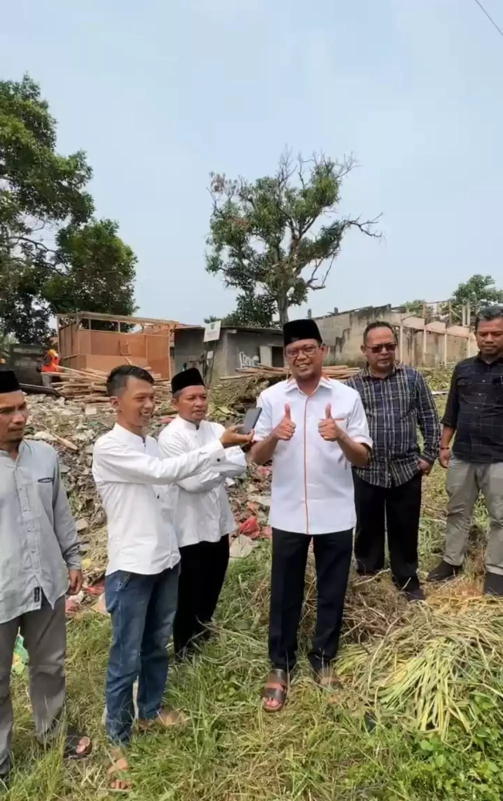 Bang Imam Tinjau Lokasi Rencana Pembangunan Kantor Kelurahan Duser
