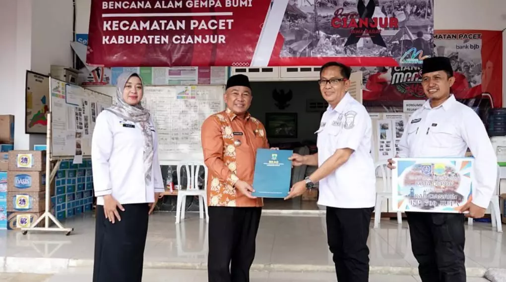 Pemkot Depok Serahkan Bantuan Rp 700 Juta untuk Korban Gempa Cianjur