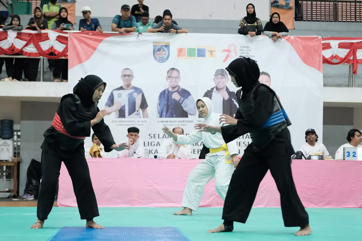 Pesilat Putri Bertanding di Laga Final LPI 2023