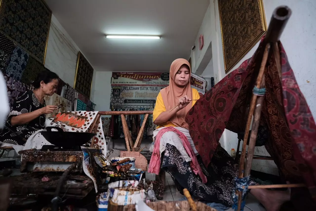 Mengenal Pembatik Khas Kota Depok Tradjumas (Bagian 1)