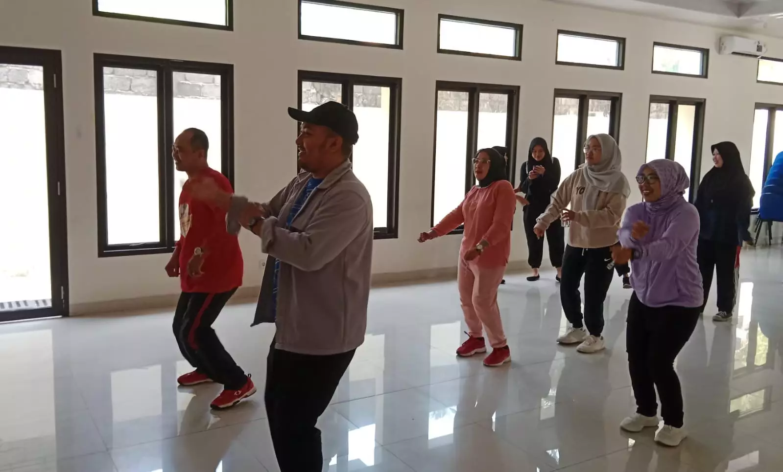 Dukung Gemas Bro, Kelurahan Pocin Adakan Senam Sehat Jumat Pagi