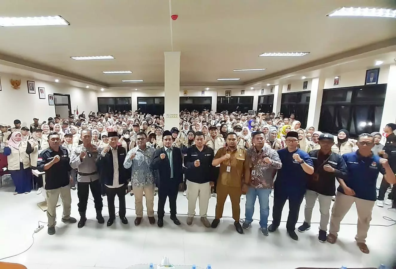 445 Pengawas TPS Cipayung Siap Awasi Pemungutan dan Penghitungan Suara