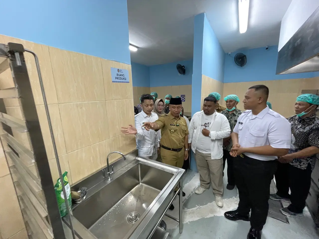 Wali Kota Depok Tinjau Kesiapan Operasional SPPG Sukamaju 03