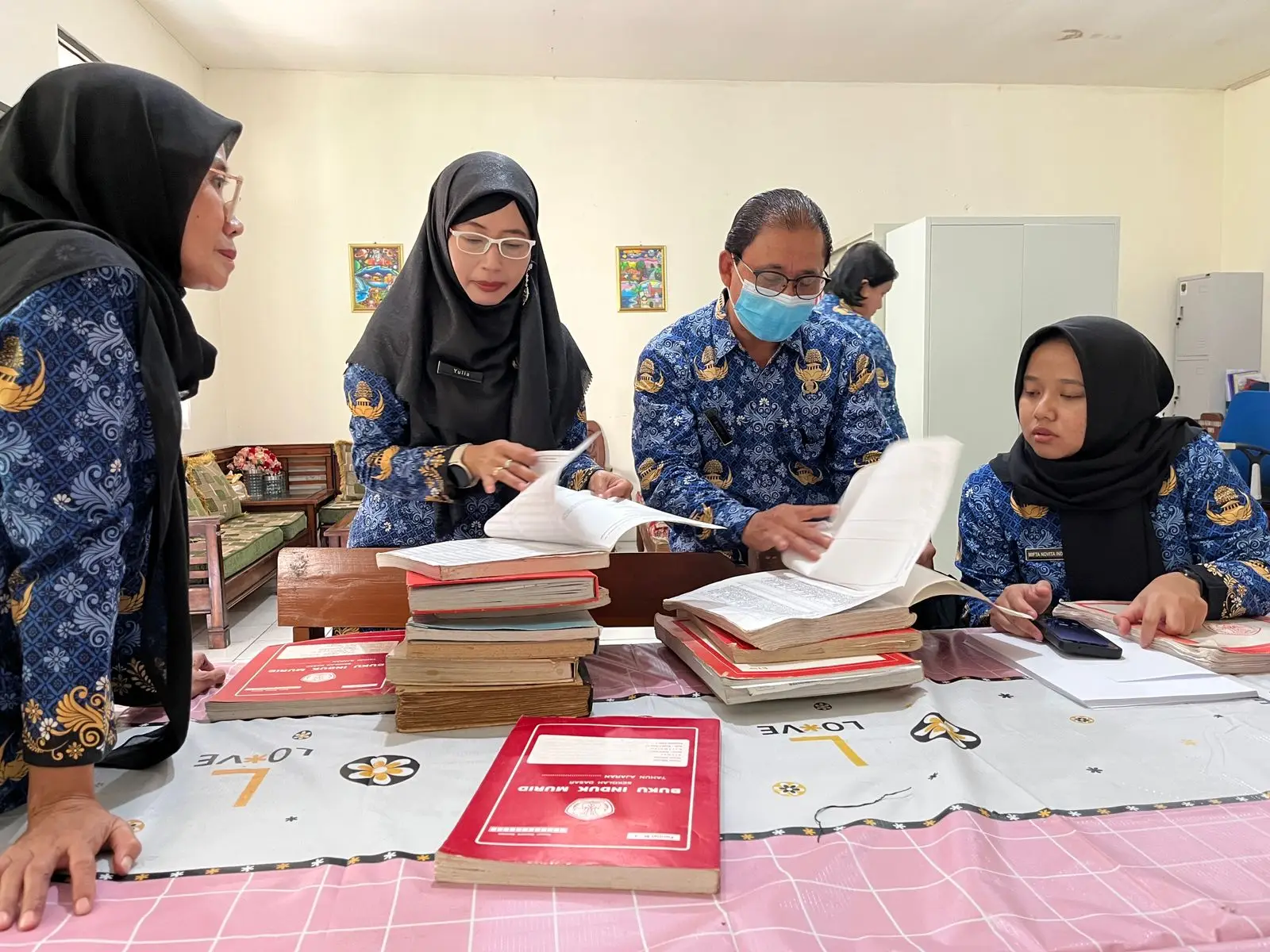 Diskarpus Depok Akuisisi Arsip SDN Hasil Merger di Pancoran Mas