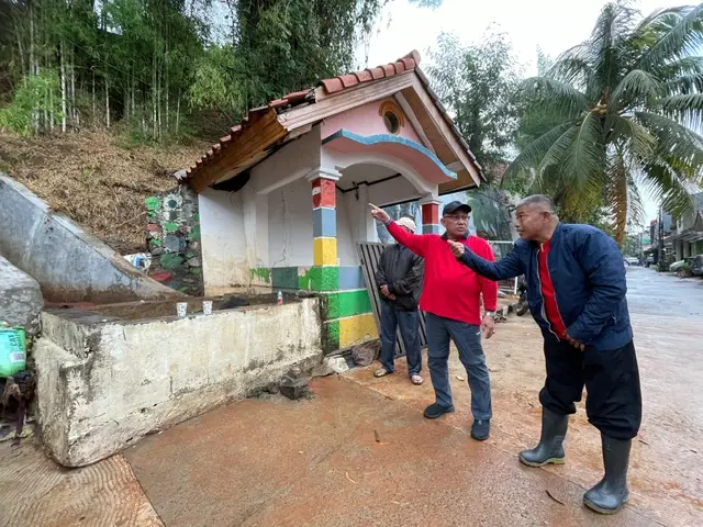 Tinjau Lokasi Longsor, Wali Kota Depok: Kami Lakukan Penanganan Sementara Sambil Menunggu BTT