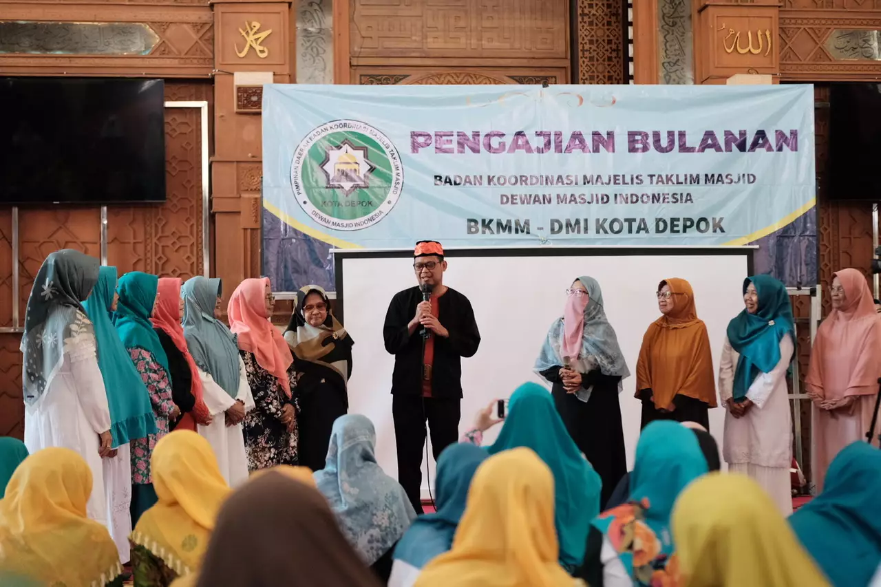 Bang Imam Hadiri Pengajian Bulanan BKMM-DMI Kota Depok