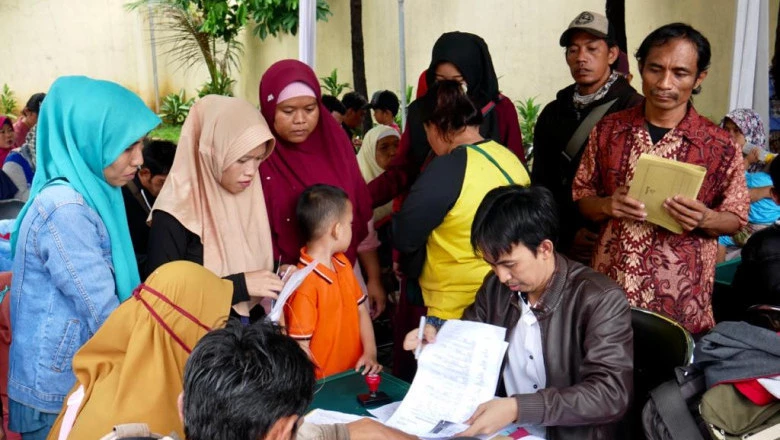 Pelayanan One Day Service di Cilodong Dipadati Warga