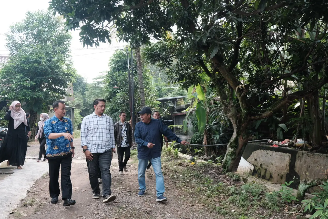 Komisi C DPRD Depok Tinjau Titik Banjir di Sukatani