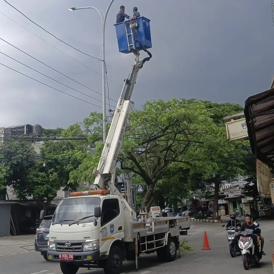 Tim Gabungan Tata Jalan Keadilan: Perbaiki PJU hingga Pangkas Pohon Rawan Tumbang
