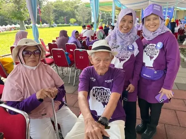 Tips Sehat dan Bugar Bagi Lansia Saat Berpuasa, Buah Ini Sangat Dianjurkan