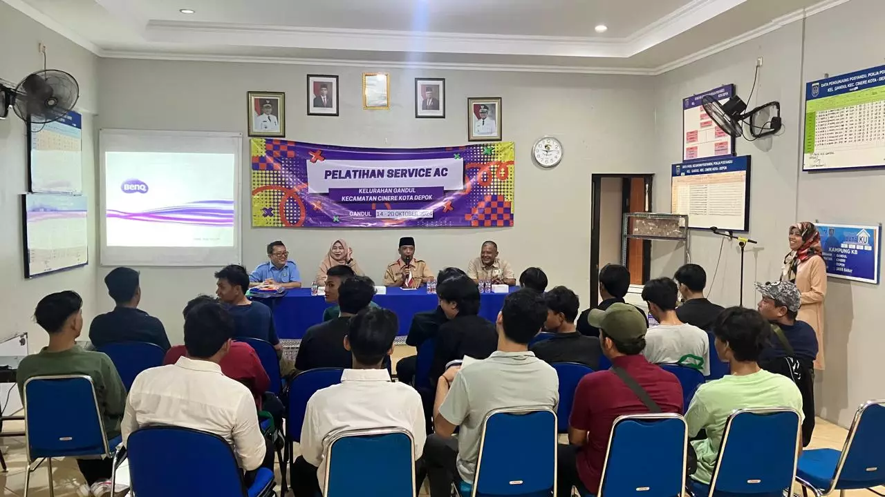 20 Warga Gandul Dilatih Servis AC, Peserta Diminta Tekun Selama Pelatihan