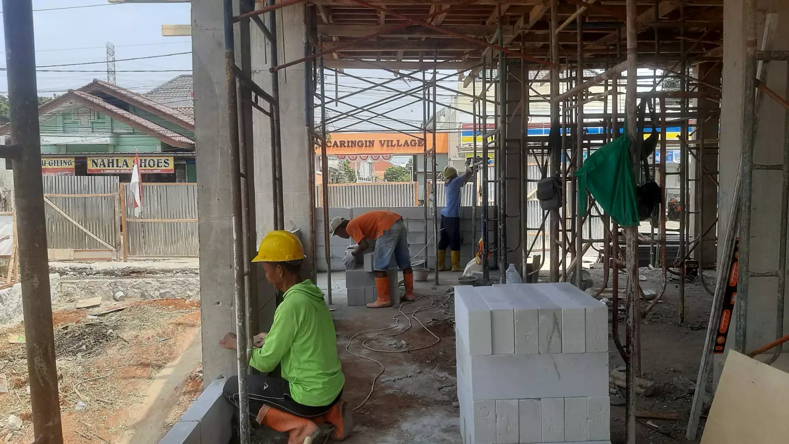 Pembangunan Kantor Kelurahan Rangkapan Jaya Terus Dikebut