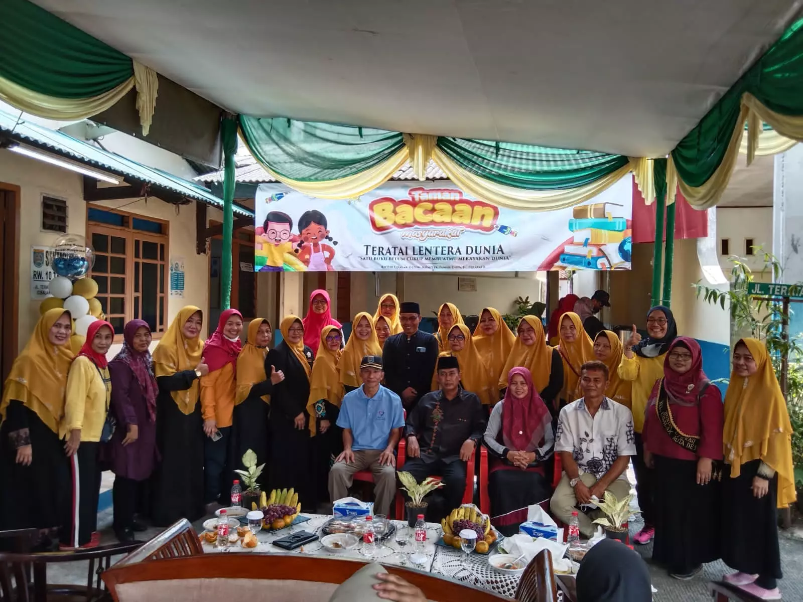 RW 10 Kelurahan Cisalak Kini Miliki Taman Bacaan