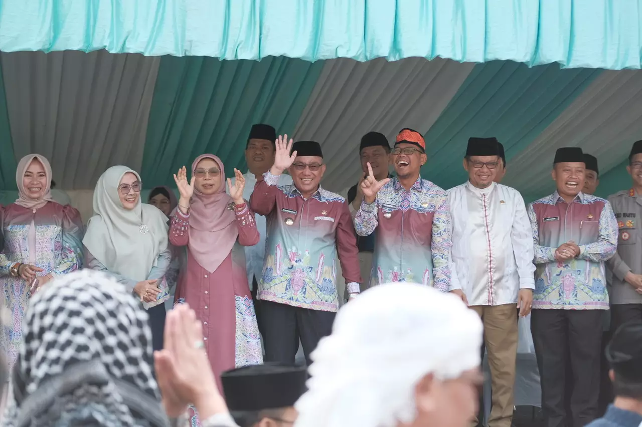 Wali Kota Depok Bersama Forkopimda Sambut Peserta Pawai Taaruf MTQ XXIII