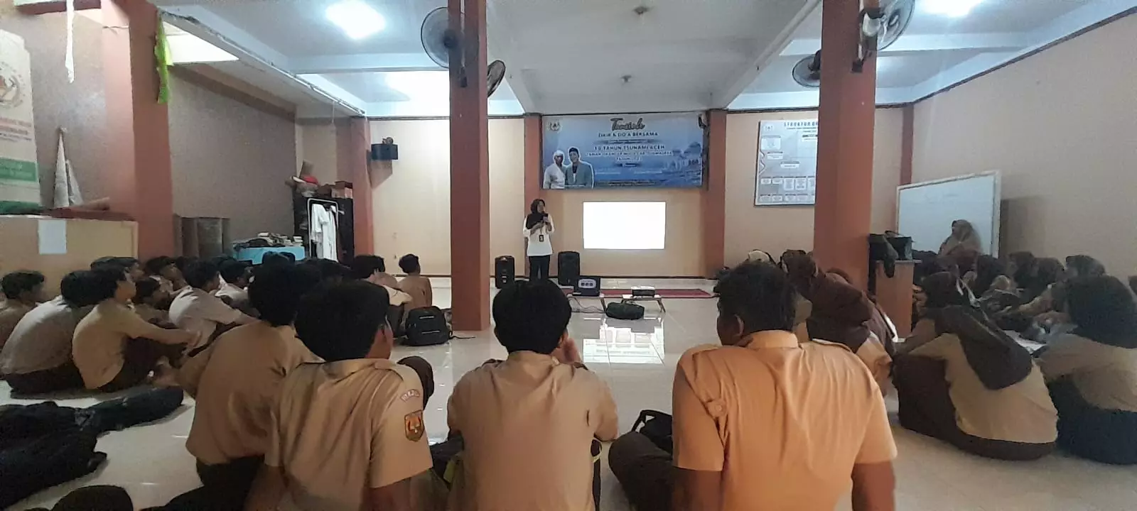 Edukasi Penyalahgunaan Narkotika, BNN Kota Depok Sambangi Sekolah Mutiara Cendekia
