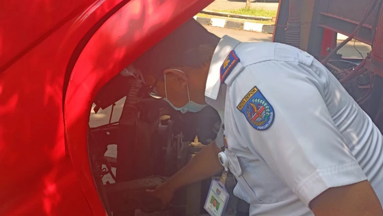 Tak Perlu Pakai Tunai, Bayar KIR di Depok Kini Cukup Scan Barcode