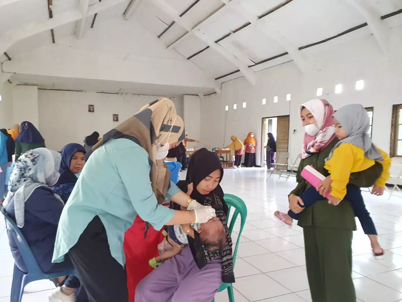 Camat Cilodong Ajak Orang Tua Sukseskan Sub PIN Polio Putaran Kedua