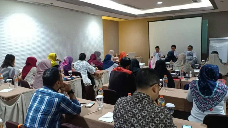 30 IKM Depok Dilatih E-Commerce