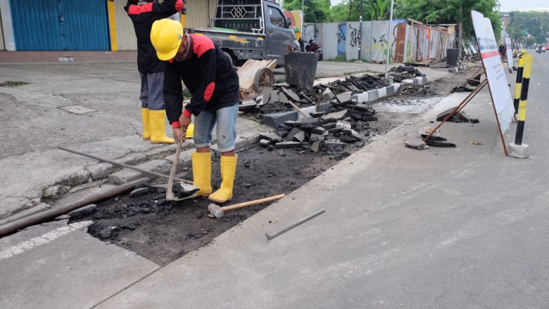 DPUPR Minta Warga Bersabar terkait Penataan Trotoar di Jalan Margonda