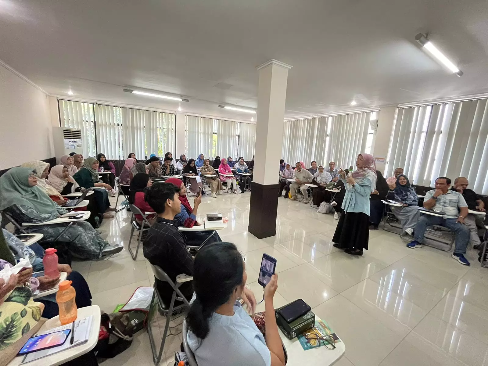 Beri Semangat ke WUB, Ketua Dekranasda Depok: Setiap Kita Harus Jadi Pengusaha Sukses