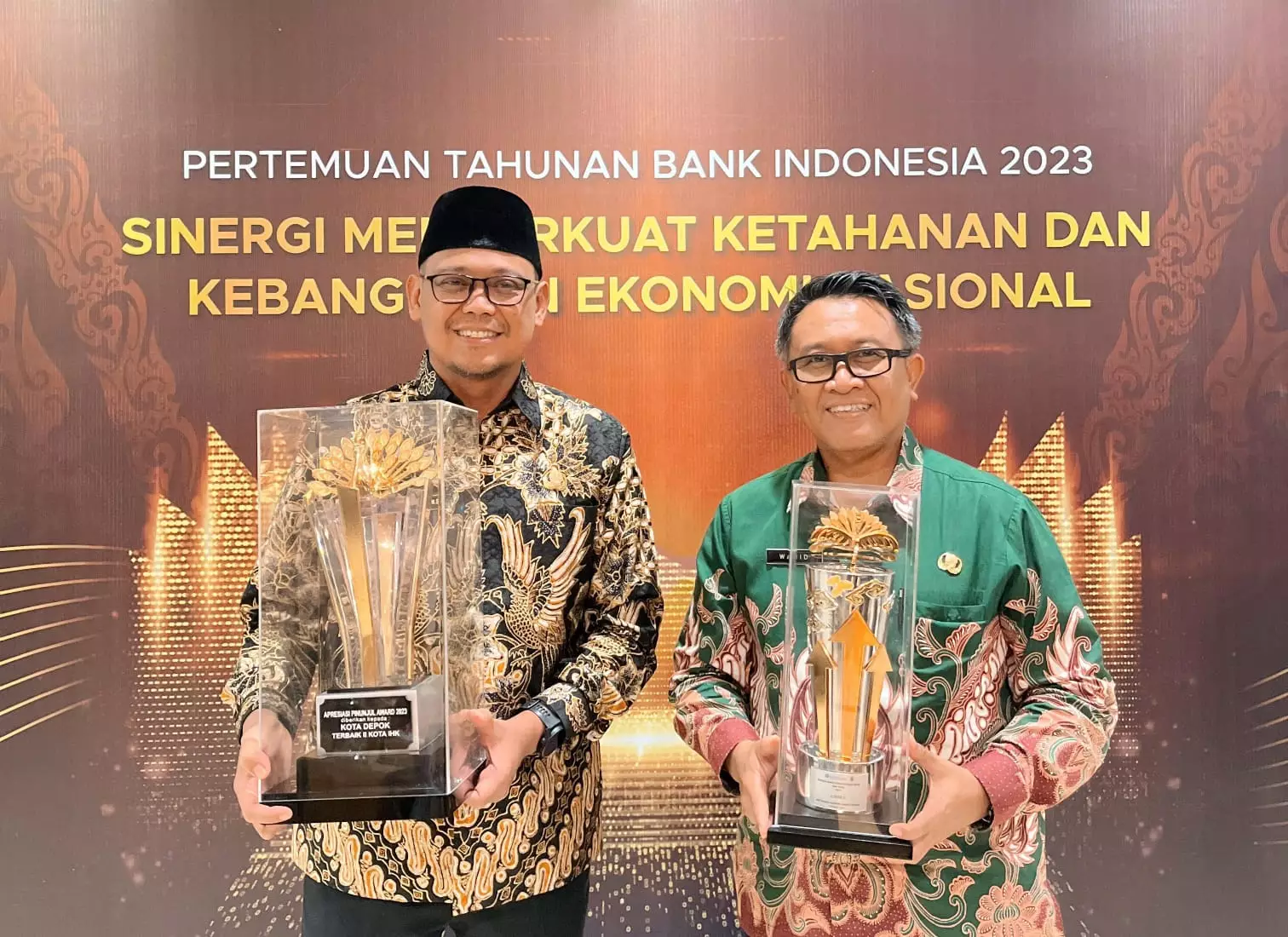 Berhasil Kendalikan Laju Inflasi, Kota Depok Sabet Penghargaan Ajeg dan Pinunjul dari Jabar
