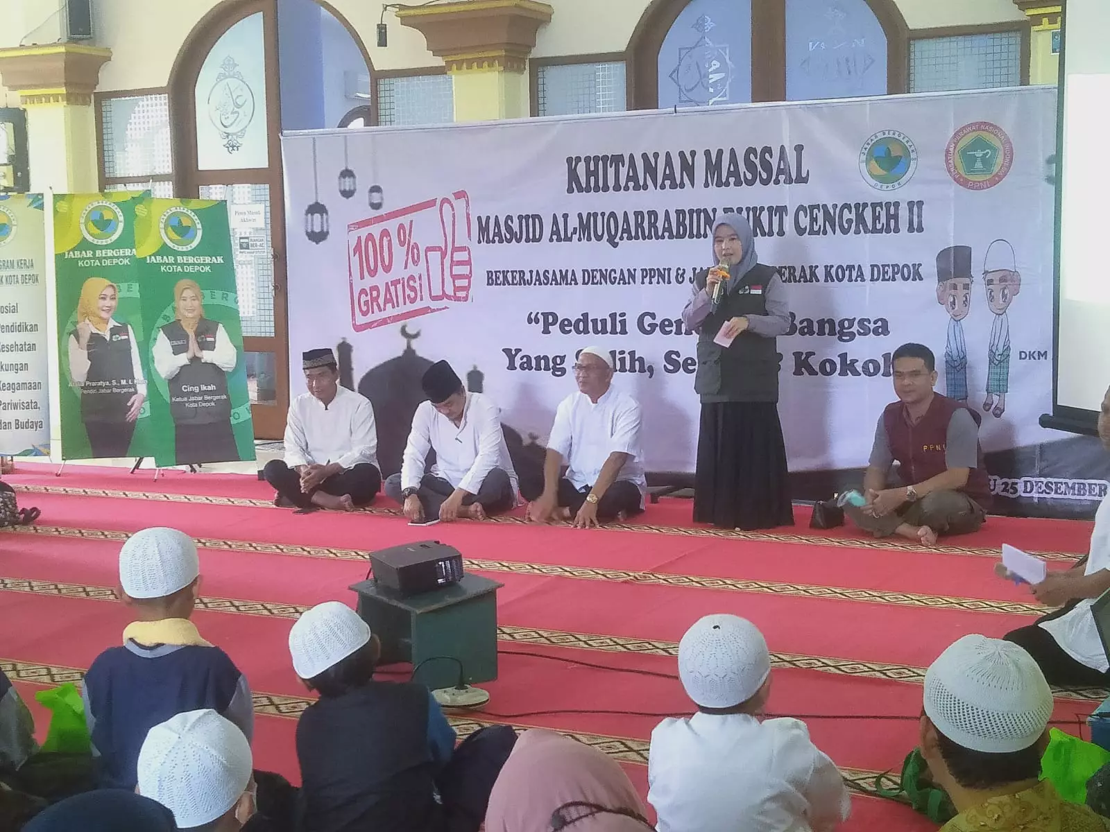 60 Anak Ikut Sunat Massal yang Digelar Jabar Bergerak Kota Depok