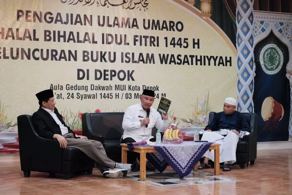 Wali Kota Sebut Buku Islam Wasathiyyah Jadi Pendorong Ulama Depok Menulis