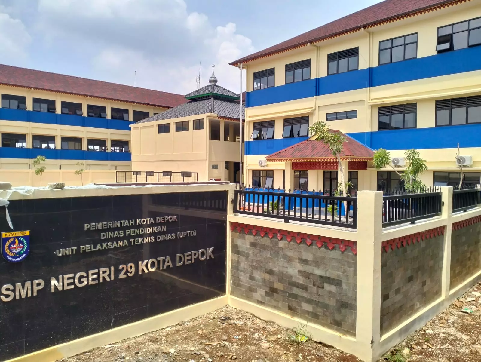 Civitas SMPN 29 Depok Gembira Miliki Gedung Baru