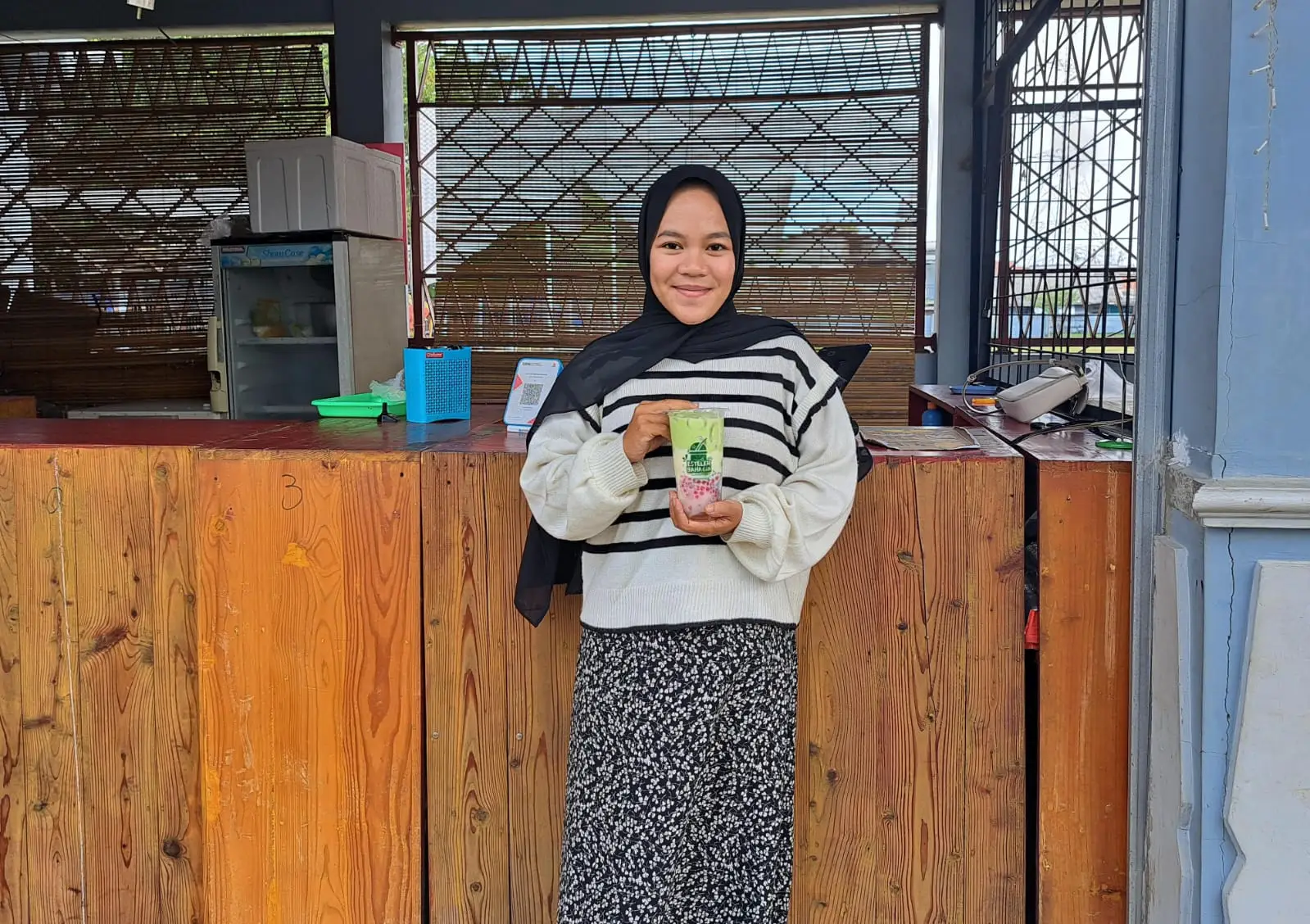Dari Pre-Order ke Kedai Tetap, UMKM Cipayung Ini Sukses Tembus Omzet Rp1 Juta Sehari