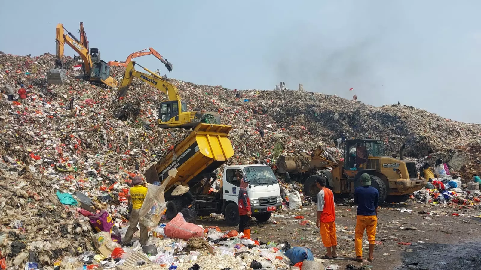 DLHK Depok Tambah Alat Berat Maksimalkan Penataan TPA Cipayung