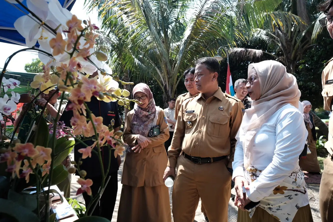 Wali Kota Depok Kunjungi Bazar Hasil Pertanian dan Perikanan DKP3