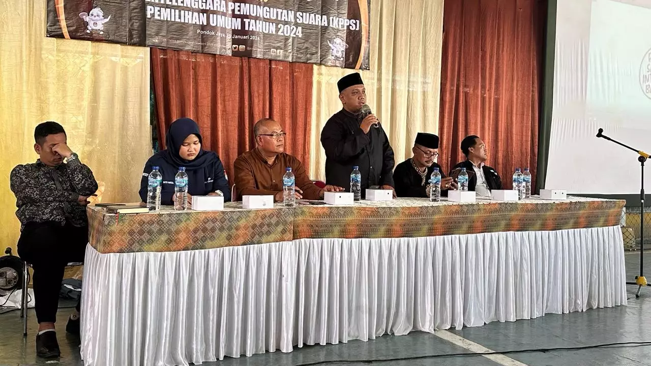 Lurah Pondok Jaya Berharap KPPS yang Baru Dilantik Jaga Amanah dan Integritas