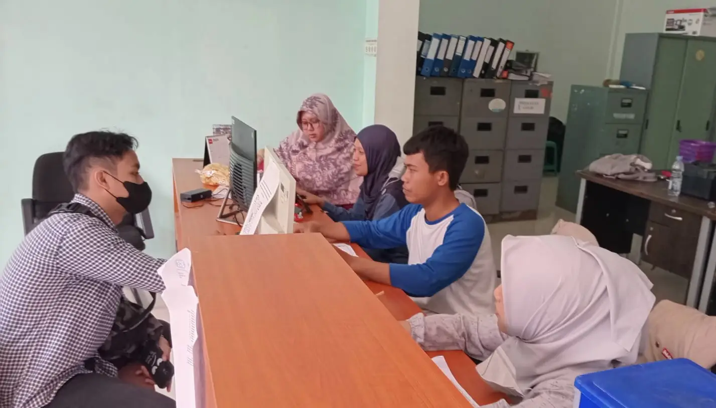 Libur Lebaran Selesai, Pelayanan di Kantor Kelurahan Cisalak Kembali Normal