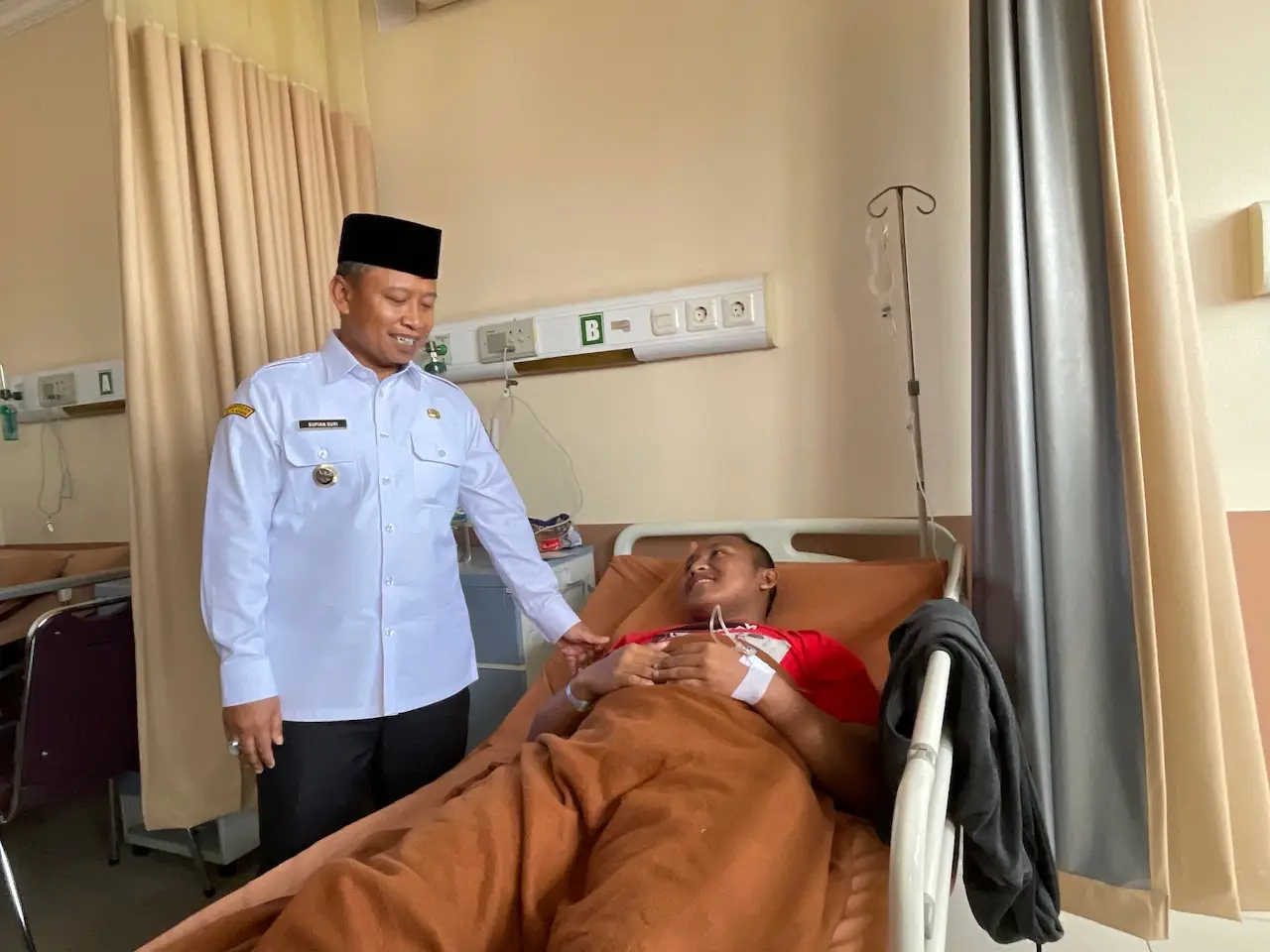 Wali Kota Depok Jenguk Santri Ponpes Baitul Quran yang Diduga Alami Keracunan