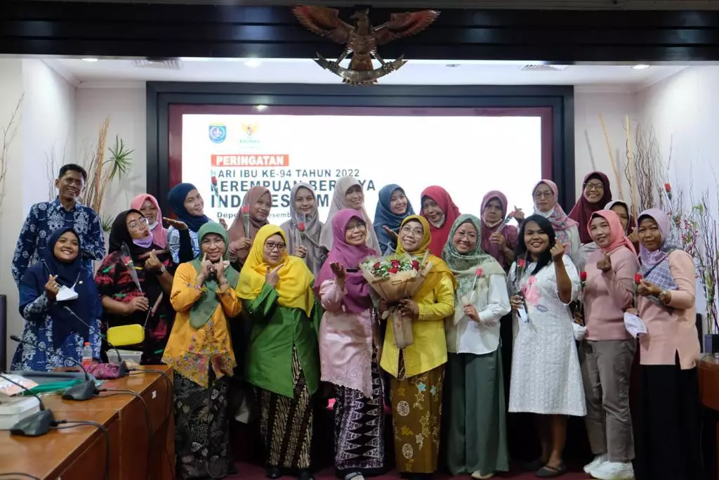Hari Ibu ke-94, DP3AP2KB Rayakan Bersama Kelompok Ibu Tangguh