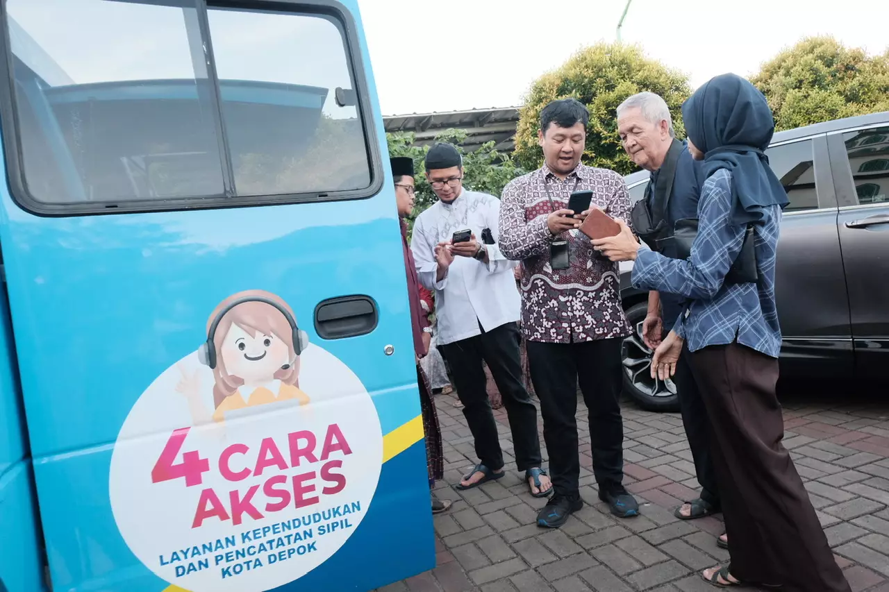 Disdukcapil Depok Buka Layanan Aktivasi IKD di Masjid Jami Persatuan Kelurahan Cinere