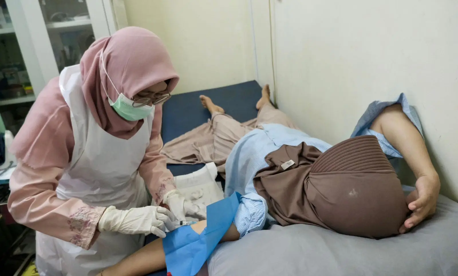 Puluhan Ibu di Sawangan Antusias Ikuti KB Implan dan IUD Gratis