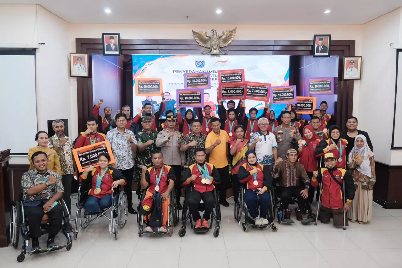 Puluhan Atlet Depok Peraih Medali Peparda Jabar VI Dapat Imbal Prestasi