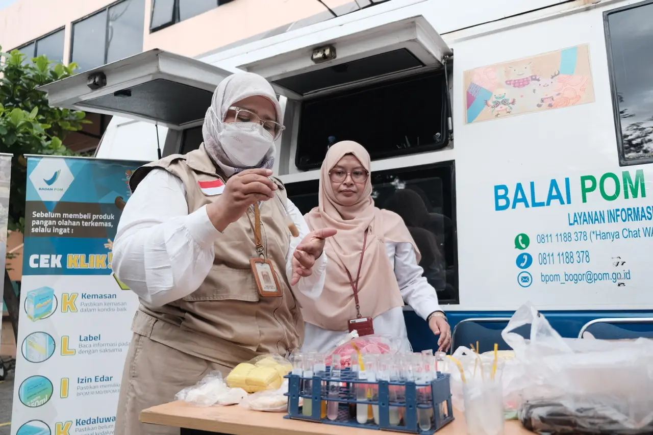 Pastikan Keamanan Pangan, Dinkes Depok dan Balai POM di Bogor Lakukan Pengujian