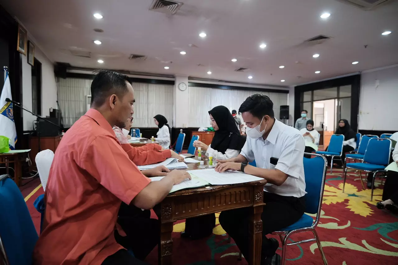 BKPSDM Depok Serahkan SK ke Belasan PPPK