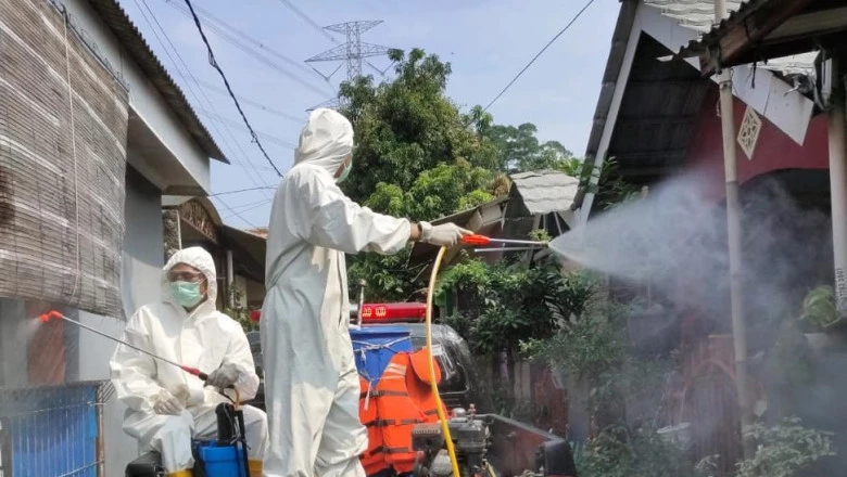 Dinas Damkar Lakukan Penyemprotan Disinfektan di Seluruh Lokus PSKS