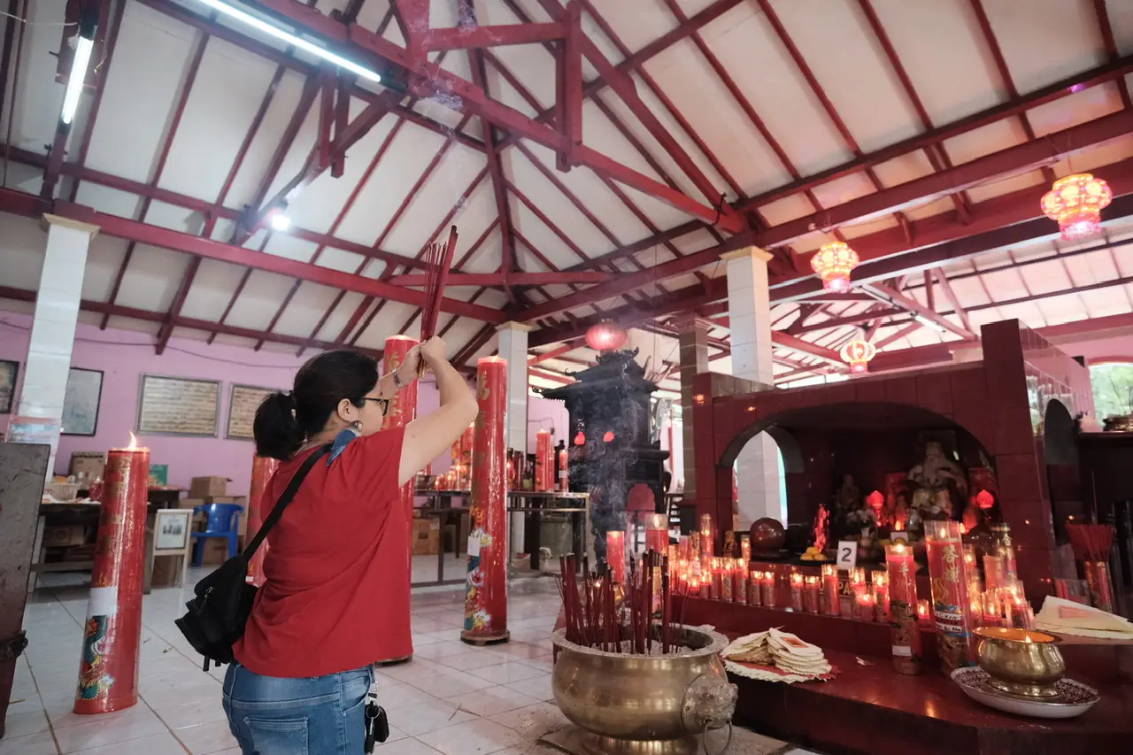 Tahun Baru Imlek 2576, Vihara Gayatri Depok Ramai Dikunjungi Umat Tionghoa