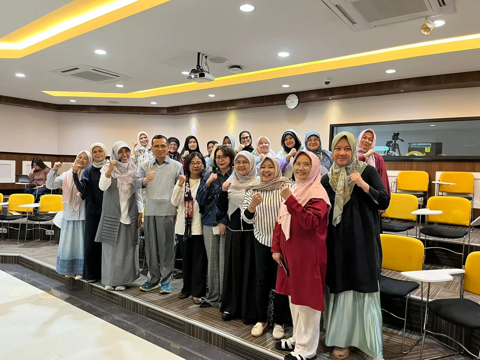 Puluhan IKM Depok Diajarkan Bahasa Inggris Agar Tembus Pasar Global