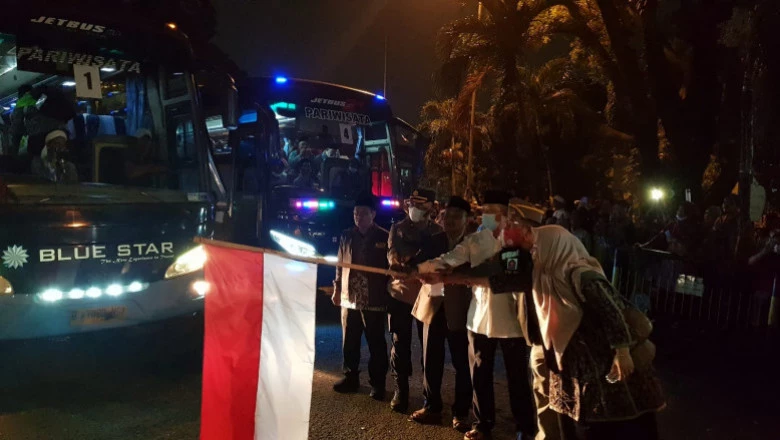 Lepas Keberangkatan Calhaj Gelombang Terakhir, Wakil Wali Kota Titipkan Sejumlah Pesan